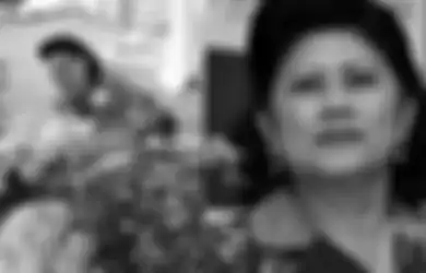 Sempat Jadi Misteri, Ini Sosok Wanita yang Muncul untuk Peluk dan Tangisi Nisan Ani Yudhoyono Usai Pemakaman