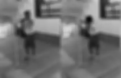 Tersedu-sedu Nyanyikan Lagu Ayah di Acara Perpisahan SD, Jaka Buat Penonton Naik Panggung untuk Menenangkan Dirinya
