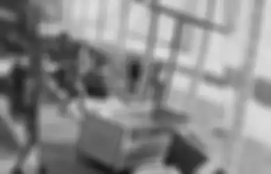 Terburu-buru karena Takut Ketahuan, Tiga Wanita Pencuri Kereta Dorong Bayi Justru Tinggalkan Anaknya di Toko
