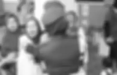 Prada DP Minta Keringanan Hukuman, Ibunda Fera Oktaria Ngamuk : Kamu Fitnah Anak Saya, Kamu Bunuh Anak Saya, Kamu Harus Dihukum Mati!