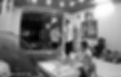 Brutal! Suami Hajar Istrinya yang Sedang Gendong Bayi dan Disaksikan Putra Mereka, Istri: Suami Sejenis Setan, Sengsara Seumur Hidup