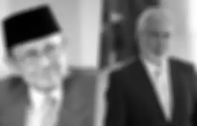 Ajak Puluhan Mahasiswa Timor Leste Berziarah ke Pusara Terakhir Mr Crack, Xanana Gusmao: Jika Bukan Karena Pak Habibie, Mereka Tidak Akan Merasakan Kebebasan yang Ada Hari Ini