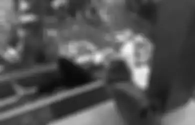 Terjadi Lagi, Bule Wanita Asal Inggris Ngamuk Rusak Mobil Hingga Mau Telanjang di Depan Kantor Kecamatan Badung, Satpol PP Sempat Dibuat Kualahan