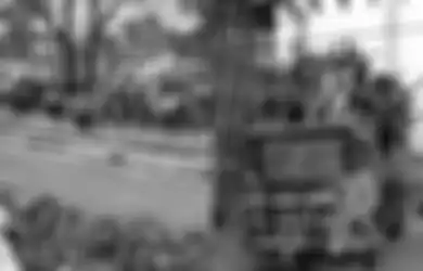 Pertama Kali Dalam Sejarah, Anak STM Bersatu Ikut Aksi Tolak RUU Kontroversial, Polisi Kewalahan Dipukul Mundur Setelah Tendang Salah Satu Siswa