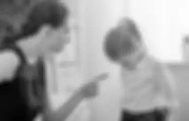 Berhenti Berkata Kasar Saat Anak Lakukan Kesalahan, Akibatnya Bisa Fatal