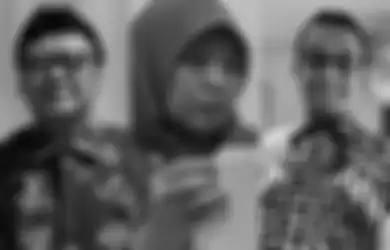 Belum Sempat Nikmati Gaji Pertama Sebagai Menteri PAN-RB, Menteri, Tjahjo Kumolo Sudah Digugat Guru Honorer Sebesar Rp 5 Miliar, Nama Anies Baswedan Ikut Terseret