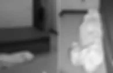Bikin Heboh Seisi Hotel, Sebuah Kain Putih Berbentuk Pocong dengan Bercak Darah Ditemukan di Salah Satu Kamar, Saat Diperiksa Polisi Isinya Mengejutkan