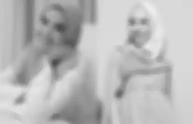 Semuanya Dicobain Mulai dari Jual Hijab sampai bisnis Kue, Ini Pundi-pundi Uang Medina Zein Hingga Bisa Bangun Rumah Mewah, Omsetnya Capai Miliaran!