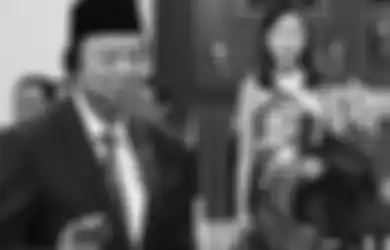 Meski Sudah Punya 11 Cucu, Wanita Ini Masih Tak Kalah Cantik dengan Menantunya Sendiri, Istri Orang Terkaya No 4 di Indonesia yang kini Suaminya Jadi Penasehat Presiden Jokowi