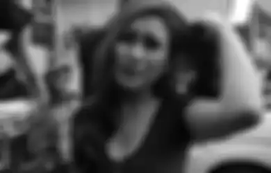 Jadi Biduan Dangdut Termahal di Indonesia, Ayu Ting Ting Justru Jemur Baju-bajunya di Pagar Balkon, Rumahnya di Gang Sempit Jadi Sorotan
