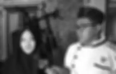 Putri Delina Berikan Kejutan Ulang Tahun untuk Teddy, Paranormal Jeng Nimas Ingatkan Soal Pengaruh Ilmu Pengasihan: Energinya Bisa Menyebar Kepada Seseorang yang Selalu Berinteraksi