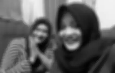 Air Matanya Menetes, Putri Delina Ceritakan Isi Mimpinya yang Didatangi Mendiang Lina Jubaedah: Mama Datang...