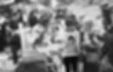 Penuh Misteri, Keberadaan Arya Satria Claporth Suami Karen Pooroe Ketika Sang Anak Dimakamkan
