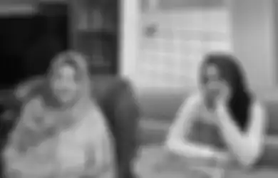Mengingat-ingat Pesan Ibunya, Anak Perempuan Mendiang Lina Jubaedah Tak Bisa Menahan Air Mata, Menyesal Telah Lakukan Hal Ini
