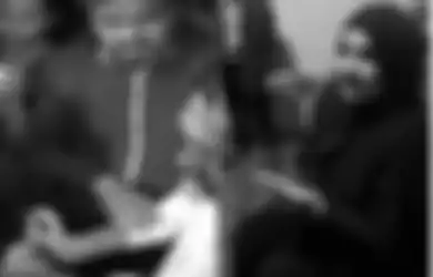 Baru Saja Mau Langsungkan Akad Nikah, Pengantin Pria Ini Harus Kabur Selamatkan Nyawanya Sendiri Sampai Ngumpet ke Kolong Bus, Dikejar Keluarga Istri Pertama Sampai Mau Dihabisi di Tempat
