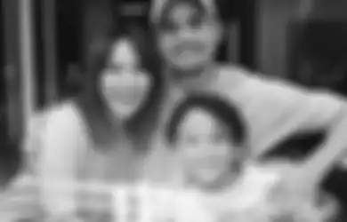 Ibunya Tak Henti Tangisi Kepergian Ashraf, Noah Sinclair Katakan Ini pada BCL Agar Sang Bunda Tenang, Titi Kamal Sampai Ikut Berlinang Air Mata Mendengarnya