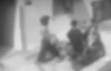 Ajak 2 Anaknya yang Masih Bocah Nyolong, Ibu-ibu Maling Tabung LPG Ini Jadi Buronan Usai Terekam CCTV, Warga: 3 Hari Tak Kembali, Jika Ketangkap...