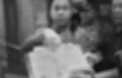 Bukan Psikopat Seperti yang Dituding Masyarakat? Siswi SMP yang Bunuh Bocah 6 Tahun Gegara Terinspirasi Film Horor Ternyata Korban Pelecehan Seksual, Kini Hamil 3,5 Bulan Akibat Jadi Pelampiasan Nafsu Kekasih dan Dua Pamannya