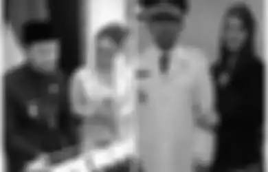 Gara-gara Bertemu Menteri Belanda, Emil Dardak Berpotensi Terpapar Virus Corona, Suami Arumi Bachsin Langsung Gercep Periksakan Diri Meski Ngaku Dirinya Sehat-sehat Saja