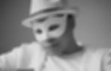 Akui Bukan Orang yang Suka Berpolitik, Wirang Birawa Beranikan Diri Suarakan Terawangannya Soal Kebijakan Pemerintah, Sang Paranormal: Mohon Dengar Kali Ini Saja Pak!