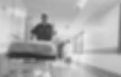 Gadis Terjorok Sedunia Ini Dilarikan ke Rumah Sakit Akibat Kebiasaannya Hanya Ganti Celana Dalam Sebulan Sekali, Dokter Lihat Hal Ini Terjadi pada Organ Intimnya!