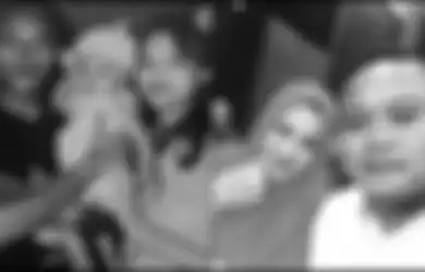 Rumah Tangganya Hancur Gara-gara Teddy, Sule Ternyata Pernah Rebut Mendiang Lina dari Orang Lain Sebelum Dinikahi, Sang Komedian Rela Pertaruhkan Nyawa Saat Dikeroyok 6 Orang
