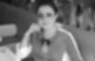 Tampil Modis Sambil Tenteng Tas Mahal, Mayangsari Kepergok Asyik Belanja di Plaza Senayan, Istri Bambang Trihatmodjo Masih Nekat Plesiran Meski Darurat Corona?