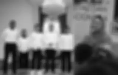 Dituding Pakai Fasilitas Negara untuk Kepentingan Pribadi, Putri Gus Dur Sindir Stafsus Milenial Jokowi: Dualisme Bisa Ciderai Kepercayaan Publik