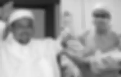 Lama Tak Terdengar Kabarnya, Habib Rizieq Shihab Bikin Heboh di Hari Pertama Puasa, Pamer Cucu Kembar Hingga Ungkap Harapannya Sebagai Kakek yang Berbahagia