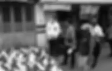 Langkah Kaki Jokowi Berhenti Tepat di Rumahnya, Keluarga Marbot Ini Kaget Bukan Main Saat Presiden Datang Jam 10 Malam, Sempat Gemetaran Dapat Bantuan Sembako dan Uang