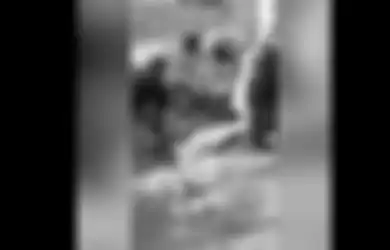 Tanpa Makan Minum Selama 3 Hari, Ibu Lumpuh Ini Hanya Bisa Merintih Lirih Minta Tolong Saat Anaknya Sendiri Menguburnya Hidup-hidup di Makam Kosong
