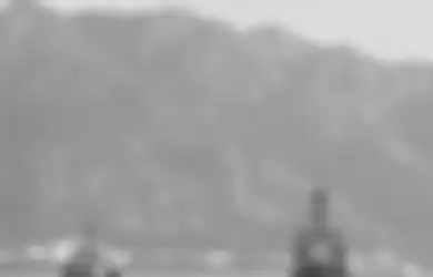 Petentang-petenteng Keruk Kekayaan Laut Natuna Sambil Dijagain Kapal Coast Guard China, Nelayan Asing Ini Langsung Dilabrak 8 Kapal Perang TNI, Tempel Ketat Momen Pengusirannya Penuh Ketegangan