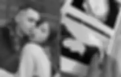 7 Tahun Lalu Pernikahannya Sempat Tak Direstui Gara-gara Ditentang Ayah Sendiri, Mantan Pacar Dude Herlino Ini Akhirnya Hamil Anak Pertama: Keajaiban!