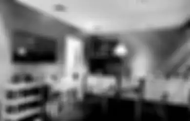 Ruang Makan Menyatu Pantry Cocok untuk Pasangan di Rumah Mungil