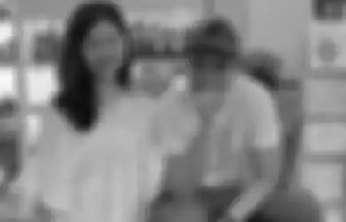 Heboh Foto Joko Widodo Diapit Orang Tua Felicia Tissue, Kaesang Pangarep Disebut-sebut Lamaran, Jokowi Siap Mantu?