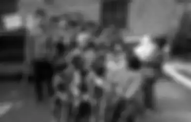 Kejantannya Terlalu Tokcer Hingga Bikin Istrinya Kebobolan Hamil 15 Kali, Kakek 71 Tahun Ini Dipaksa Petugas KB Pakai Kondom Demi Kemslahatan Umat