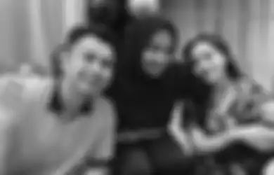 Tolak Mentah-mentah Keinginan Mertua untuk Renovasi Taman, Raffi Ahmad Langsung Kena Sindir, Mama Rieta: Kamu Mata Duitan Banget