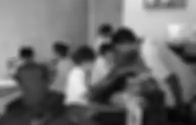 Sri Mulyani Lagi-lagi Beri Kejutan untuk Rakyat Indonesia, Para Pelajar Dipastikan Bakal Dapat Bantuan Handphone dan Pulsa untuk Belajar Online, Ini Syaratnya
