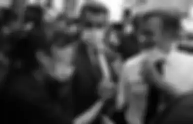 Emmanuel Macron Kunjungi Tempat Ledakan Dahsyat di Beirut, Lebanon, Tapi Warga Justru Berang Melihat Sosoknya, Mengapa?