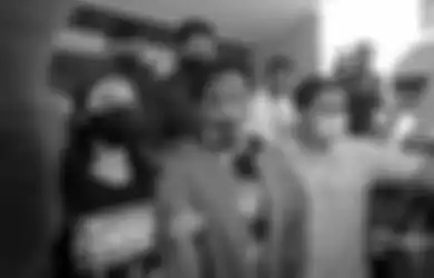 Tulis Surat dari Balik Jeruji Besi, Jerinx SID Jawab Isu Nora Alexandra Larang Bertemu Orang Tua, Hingga Minta Sang Istri Putuskan Kontak dengan Pihak Ini