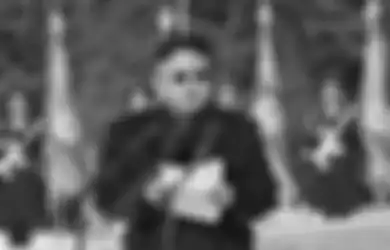 Sedang Sombongkan Rudal Balistik Antar Benua Terbesar di Dunia Miliknya, Kim Jong Un Tiba-tiba Teteskan Air Mata dan Akui Malu Tak Bisa Memajukan Ekonomi Bangsanya: Pengabdian Saya Tidak Cukup