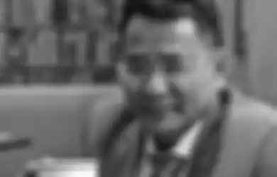 905 Halaman UU Cipta Kerja Dibaca Tuntas, Hotman Paris Sindir Anggota DPR yang Sesumbar Bahas Masalah Pesangon Buruh: Siapa yang Sok Pintar Bilang Waktunya Singkat?
