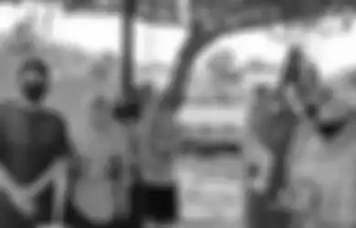 Tembusi Kapolri dan Presiden, Viral Video Guru Ketakutan hingga Minta Tolong Sekolahnya Dirobohkan Satu Keluarga: Kami Mohon dengan Sangat