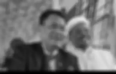 Diminta Pendukung FPI Maju Bela Rizieq Shihab, Hotman Paris: Saya Terlalu Sibuk, Silahkan Para Pengacara Senior untuk Membela 