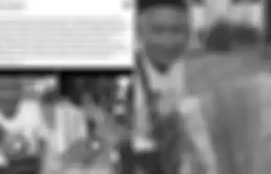 Jalan Terbungkuk-bungkuk dengan Mata Berkaca-kaca, Kakek Penjual Sapu Lidi Ini Kena Apes Jadi Korban Copet, Uang Setoran Rp 400 Ribu yang Dikumpulkan Berminggu-minggu Raib