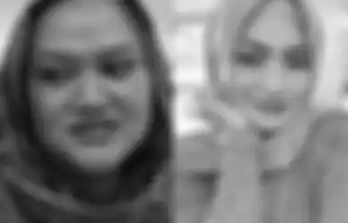 Selenggarakan Tahlilan Peringati Setahun Kematian Lina Jubaedah, Nathalie Holscher : Kita Doain Apapun yang Baik-baik Diterima di Surga