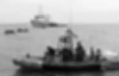 Titik Lokasi Black Box Sriwijaya Air SJ 182 Sudah Ditandai, TNI Turunkan Robot Penyelam ROV, Pangkoarmada I: Diperkirakan di Bawah Puing-puing Pesawat