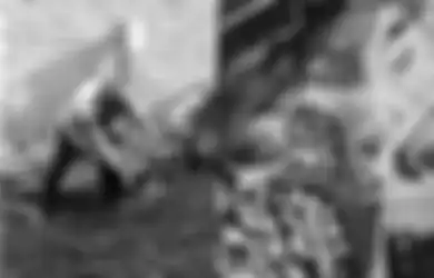 Daripada Cuma Diam Nunggu Hidup Penuh Utang, Pilot Ini Banting Setir Jadi Kuli Bangunan Semenjak Corona Hajar Maskapainya, Pramugari Sampai Jual Alpukat Demi Sesuap Nasi di Pandemi