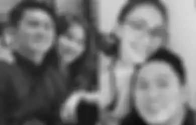 Hidupnya Dihantam Badai Besar, Ayu Ting Ting Bagikan Ekspresi Wajah Luar Biasa Usai Umumkan Gagal Nikah, Sahabat Bongkar Kondisi Sang Pedangdut yang Sebenarnya: Ini Udah Direncanain...