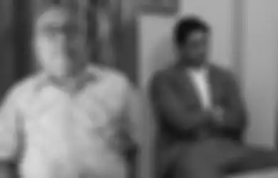 Cucunya Nikmati Puncak Kesuksesan, Kakek Arya Saloka Ternyata Mirip dengan Sang Bintang Ikatan Cinta, Hidup Sederhana Meski Punya Cukup Harta untuk Foya-foya, Intip Rumahnya di Sukoharjo yang Jauh dari Kesan Mewah